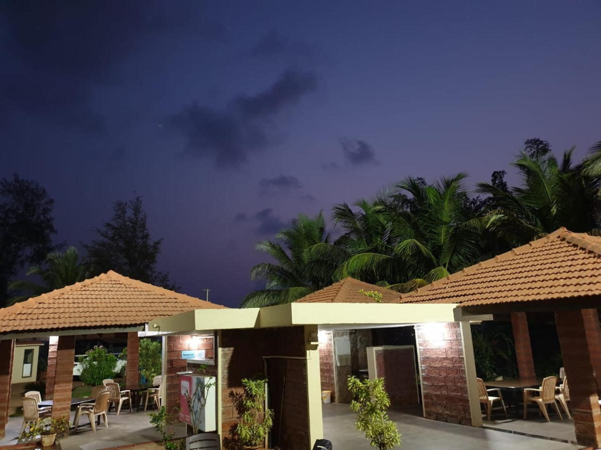 Sagar Sawali Beach Resort Karde Dāpoli Exterior foto